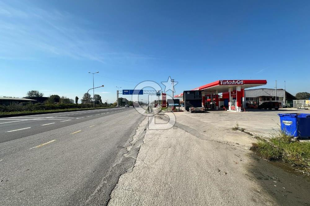 AKYAZI D-100DE 6 M TAVANLI OTO BAKIM VE LASTİK SERVİS ALANI