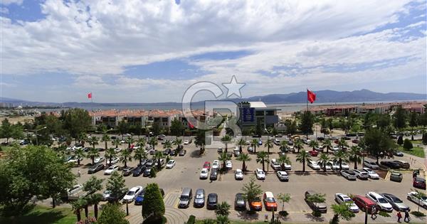 Mavişehir Kuğu Sitesi Deniz Manzaralı Kiralık 1+1 85 M² Daire - 378793