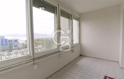 Mavişehir Kuğu Sitesi Deniz Manzaralı Kiralık 1+1 85 M² Daire