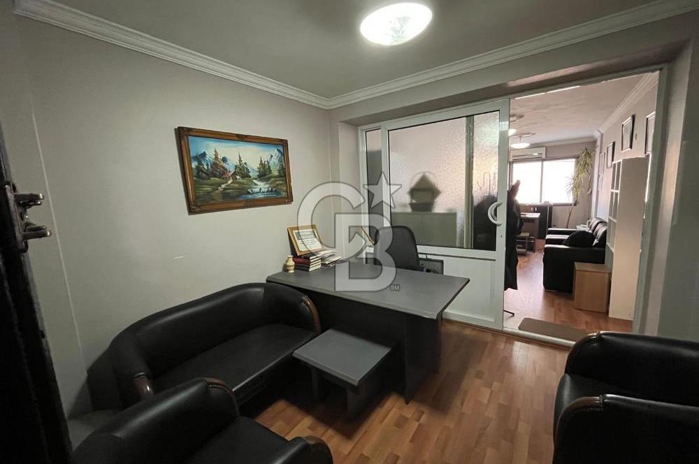 KONAK BELEDİYESİ İLE AYNI ADADA SATILIK 30 m² BÜRO 
