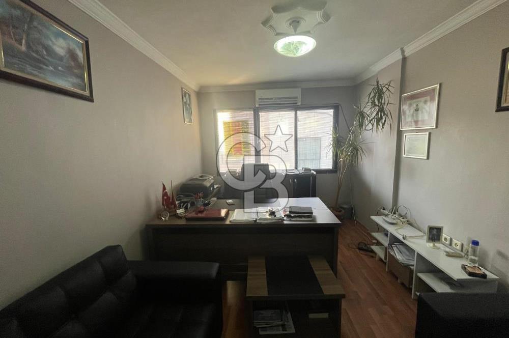 KONAK BELEDİYESİ İLE AYNI ADADA SATILIK 30 m² BÜRO 