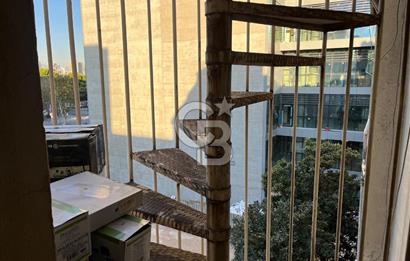 KONAK BELEDİYESİ İLE AYNI ADADA SATILIK 30 m² BÜRO 