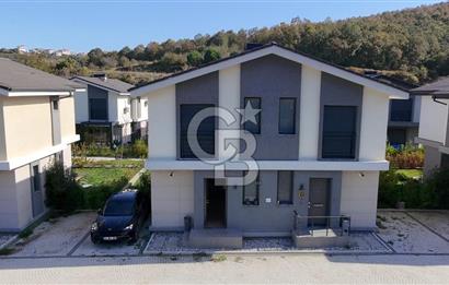 LADEN ŞİLE EVLERİNDE BAHÇE KULLANIMLI 2+1 DUBLEKS VİLLA