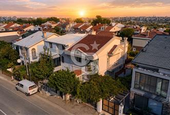 Güzelbahçe Seçkin Muhitte Bahçeli 4+1 Kiralık Villa - 1 - 378838