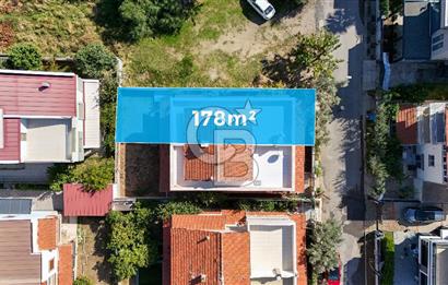 Gümüldürde Denize 150 mt Masrafsız 4+1 Satılık Villa