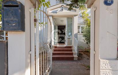 Güzelbahçe Seçkin Muhitte Bahçeli 4+1 Kiralık Villa