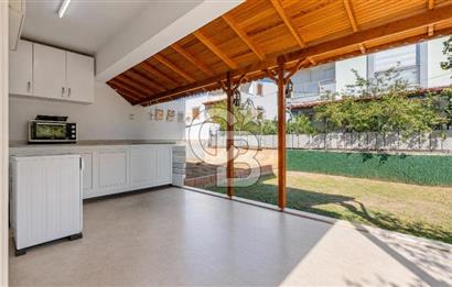 Gümüldürde Denize 150 mt Masrafsız 4+1 Satılık Villa