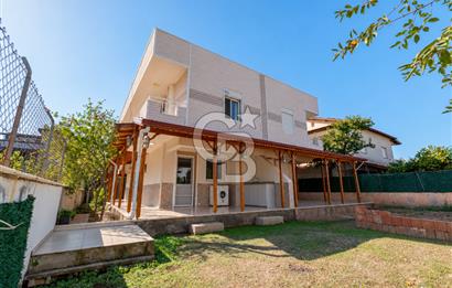 Gümüldürde Denize 150 mt Masrafsız 4+1 Satılık Villa