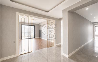 KOZ ORAN 27.Katta Muhteşem Manzaralı Satılık 5+1 Daire