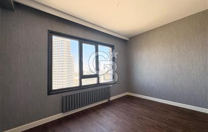 KOZ ORAN 27.Katta Muhteşem Manzaralı Satılık 5+1 Daire