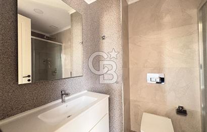 KOZ ORAN 27.Katta Muhteşem Manzaralı Satılık 5+1 Daire