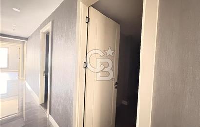 KOZ ORAN 27.Katta Muhteşem Manzaralı Satılık 5+1 Daire