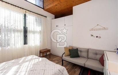 Menemen Villakent'te Deniz Manzaralı Özel Mimari Tasarımlı Villa