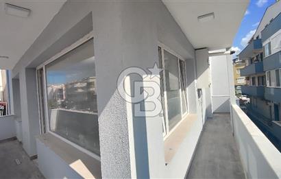 URLA MERKEZDE KİRALIK 3+1 DAİRE YENİLENMİŞ 3 CEPHE AİLE BİNASI
