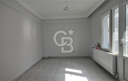 URLA MERKEZDE KİRALIK 3+1 DAİRE YENİLENMİŞ 3 CEPHE AİLE BİNASI