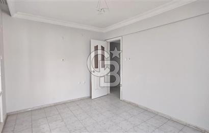 URLA MERKEZDE KİRALIK 3+1 DAİRE YENİLENMİŞ 3 CEPHE AİLE BİNASI