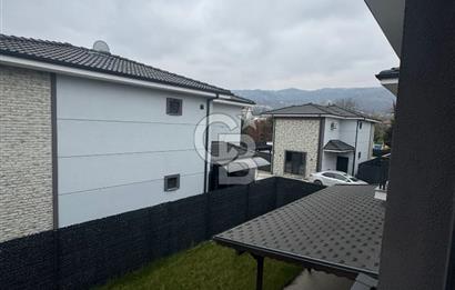 SAPANCA MERKEZDE HAVUZLU LÜKS MÜSTAKİL VİLLA