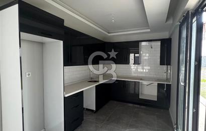 SAPANCA MERKEZDE HAVUZLU LÜKS MÜSTAKİL VİLLA