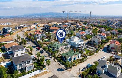Menemen Villakent'te Deniz Manzaralı Özel Mimari Tasarımlı Villa