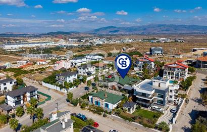 Menemen Villakent'te Deniz Manzaralı Özel Mimari Tasarımlı Villa