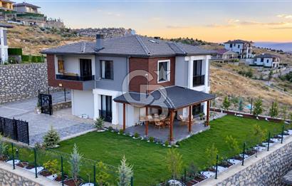 COLDWELL BANKER'dn ORDUZU GÖL MANZARALI SATILIK PREMİUM VİLLALAR
