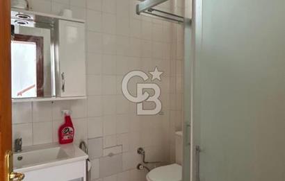 Ayvalık Altınova'da Sahile Yakın Site İçinde Satılık 3+1 Villa