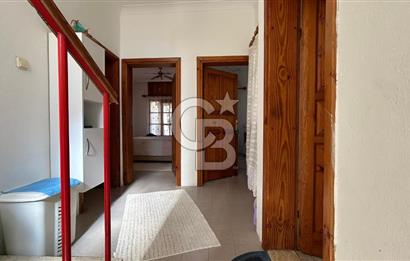 Ayvalık Altınova'da Sahile Yakın Site İçinde Satılık 3+1 Villa