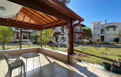 Ayvalık Altınova'da Sahile Yakın Site İçinde Satılık 3+1 Villa