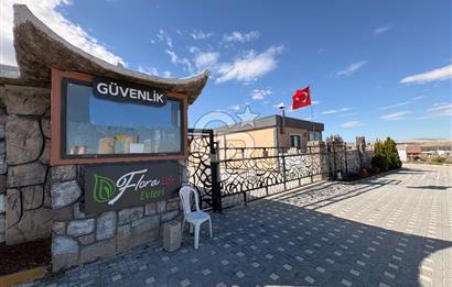 Temelli Floria Life'da Eşyalı Satılık 2+1 Bahçeli Müstakil Ev