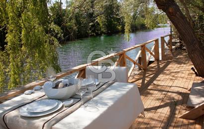 AĞVA’DA NEHİR CEPHELİ, ÖZEL İSKELELİ SATILIK BUTİK OTEL