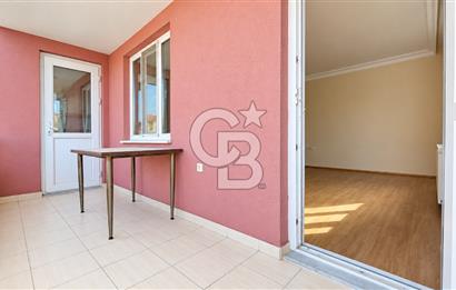 Ayvalık'ta Pazara 50 Adım Ara Kat Çift Balkon Satılık 3+1 Daire