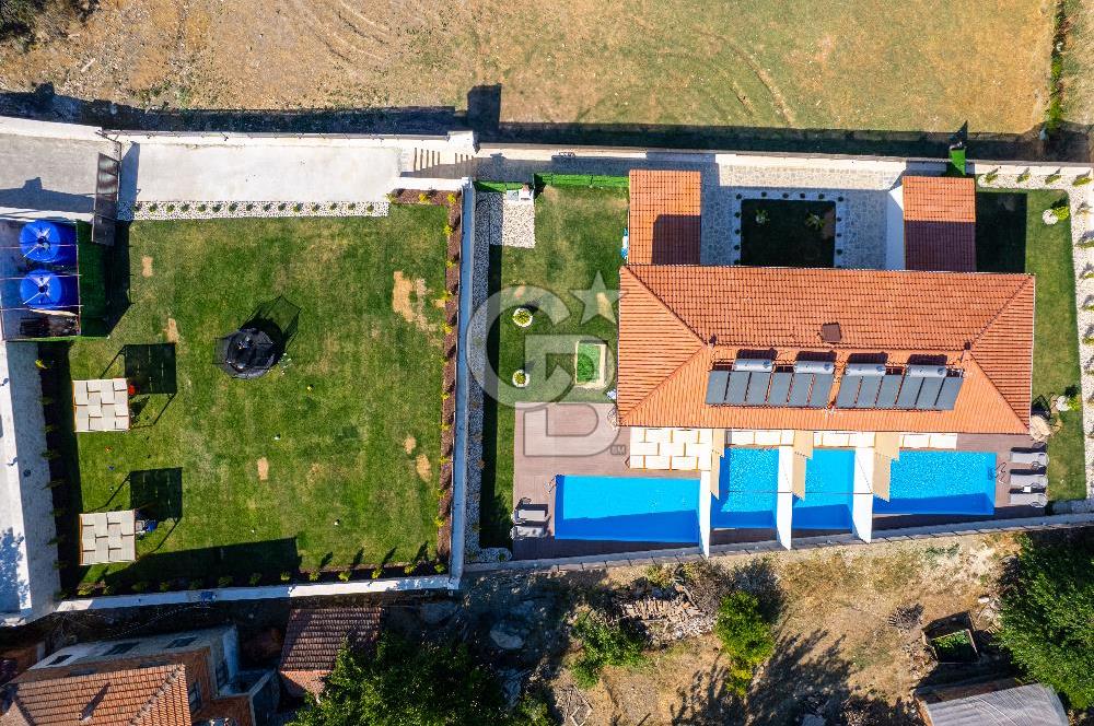 KAŞ'TA 1.804 M² ARSADA AKTİF 4 ADET AIRBNB TESİSİ