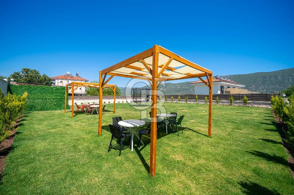 KAŞ'TA 1.804 M² ARSADA AKTİF 4 ADET AIRBNB TESİSİ