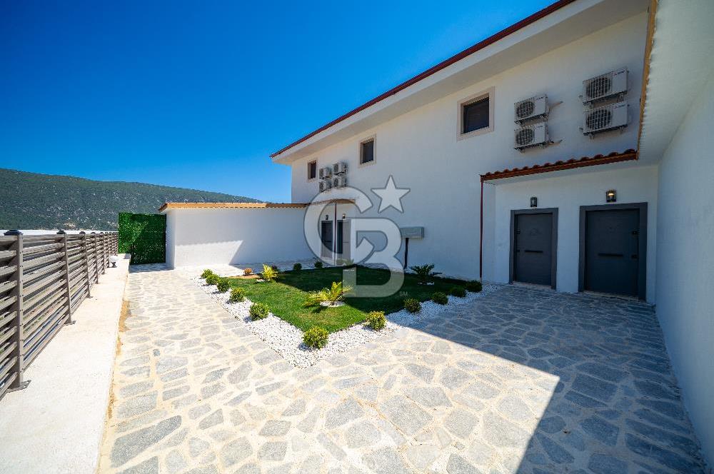 KAŞ'TA 1.804 M² ARSADA AKTİF 4 ADET AIRBNB TESİSİ