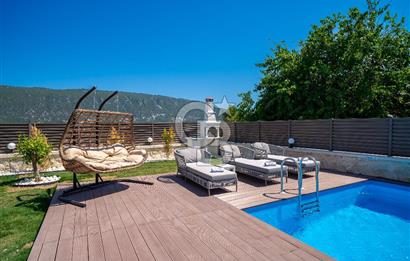 KAŞ'TA 1.804 M² ARSADA AKTİF 4 ADET AIRBNB TESİSİ