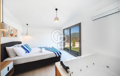 KAŞ'TA 1.804 M² ARSADA AKTİF 4 ADET AIRBNB TESİSİ
