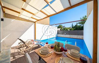KAŞ'TA 1.804 M² ARSADA AKTİF 4 ADET AIRBNB TESİSİ