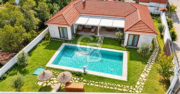ÇANAKKALE EZİNE ÜVECİK KÖYÜ’NDE ÖZEL HAVUZLU LÜKS MÜSTAKİL VİLL - 378936