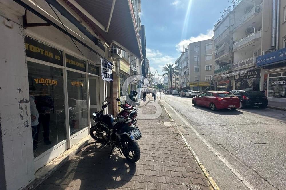 KIŞLA MAHALLESİNDE MERKEZİ KONUMDA SATILIK 80 M² DÜKKÂN