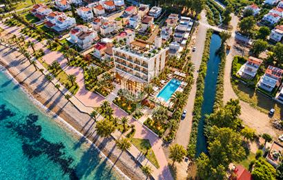 Kuşadası Güzelçamlı'da Denize Sıfır 32 Odalı, Full Deniz Manzaralı Satılık Otel