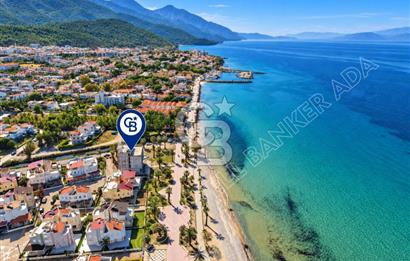 Kuşadası Güzelçamlı'da Denize Sıfır 32 Odalı, Full Deniz Manzaralı Satılık Otel