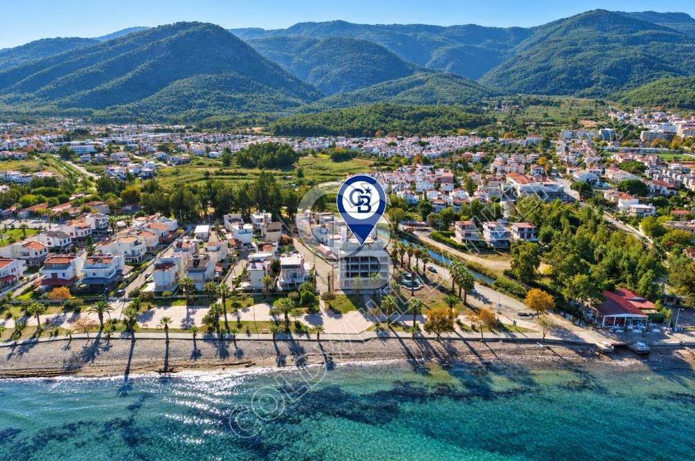 Kuşadası Güzelçamlı'da Denize Sıfır 32 Odalı, Full Deniz Manzaralı Satılık Otel
