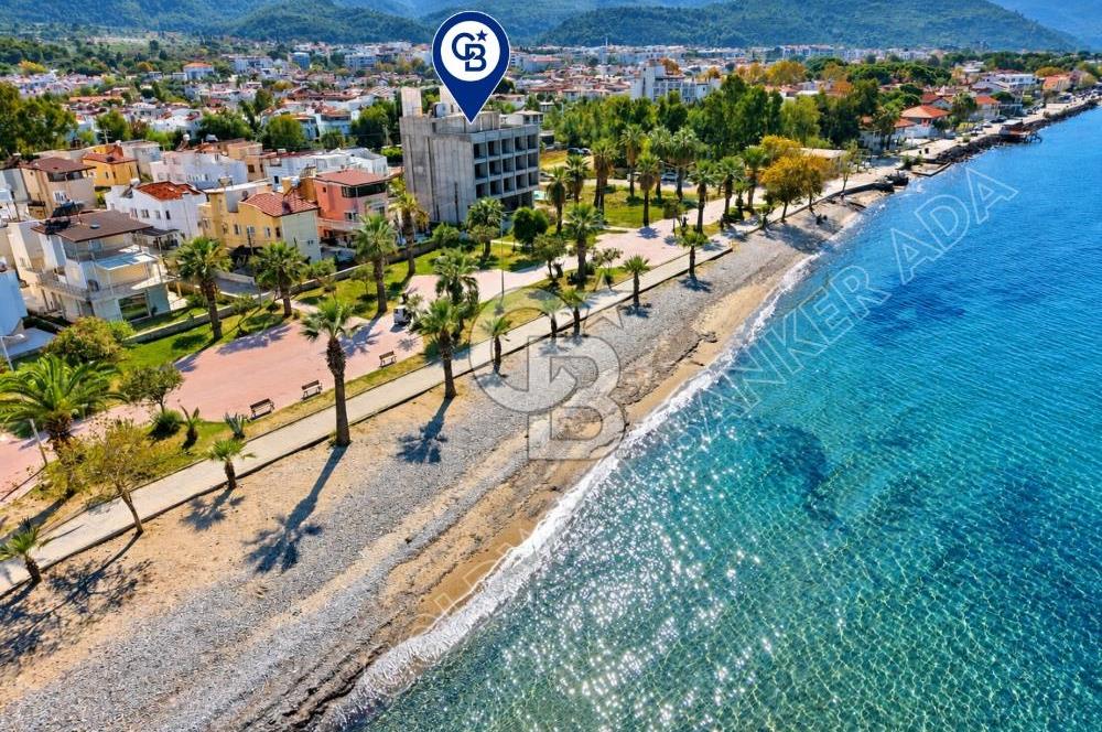 Kuşadası Güzelçamlı'da Denize Sıfır 32 Odalı, Full Deniz Manzaralı Satılık Otel