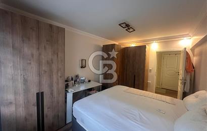 Subayevleri'nde Yenilenmiş Masrafsız Geniş 2+1 Satılık Daire