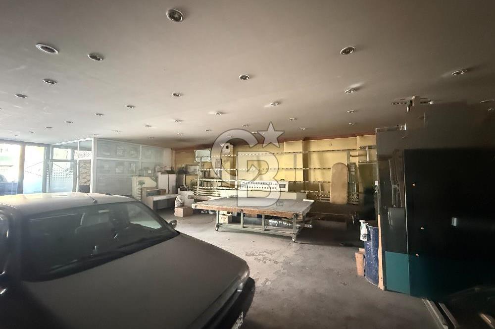 SİTELERDE ANA CADDE ÜZERİ 750 m² 4 KATLI SATILIK KOMPLE BİNA