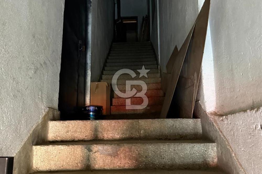 SİTELERDE ANA CADDE ÜZERİ 750 m² 4 KATLI SATILIK KOMPLE BİNA