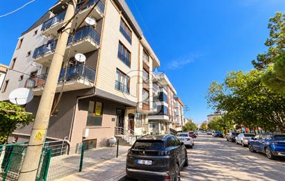 ÇANAKKALE ESENLER MAHALLESİ SATILIK EŞYALI 2+1 BAHÇE KATI DAİRE