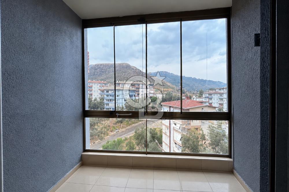 Karşıyaka Parkyücesoy sitesinde 3+1 Kiralık Daire 