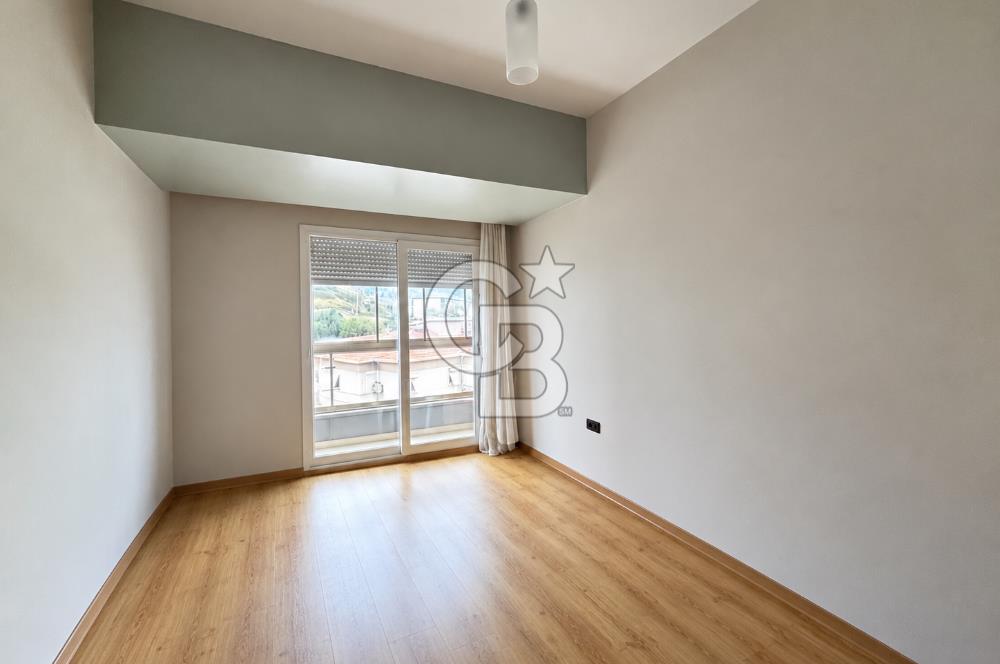 Karşıyaka Parkyücesoy sitesinde 3+1 Kiralık Daire 