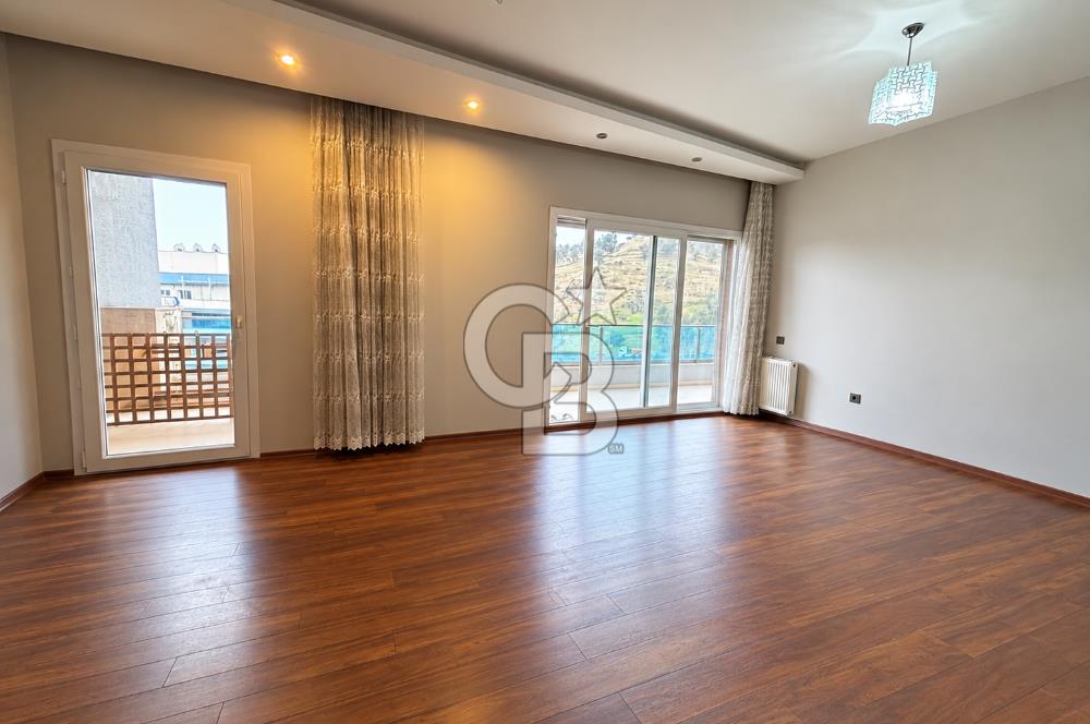 Karşıyaka Parkyücesoy sitesinde 3+1 Kiralık Daire 